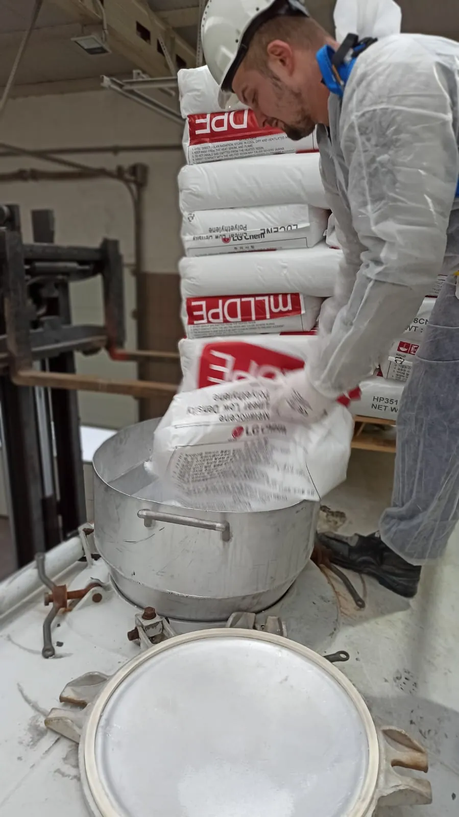 Big-bagi z granulatem – PHS Magnum Worki big-bag z granulatem PE/PP – przeładunek do silonaczep, PHS Magnum