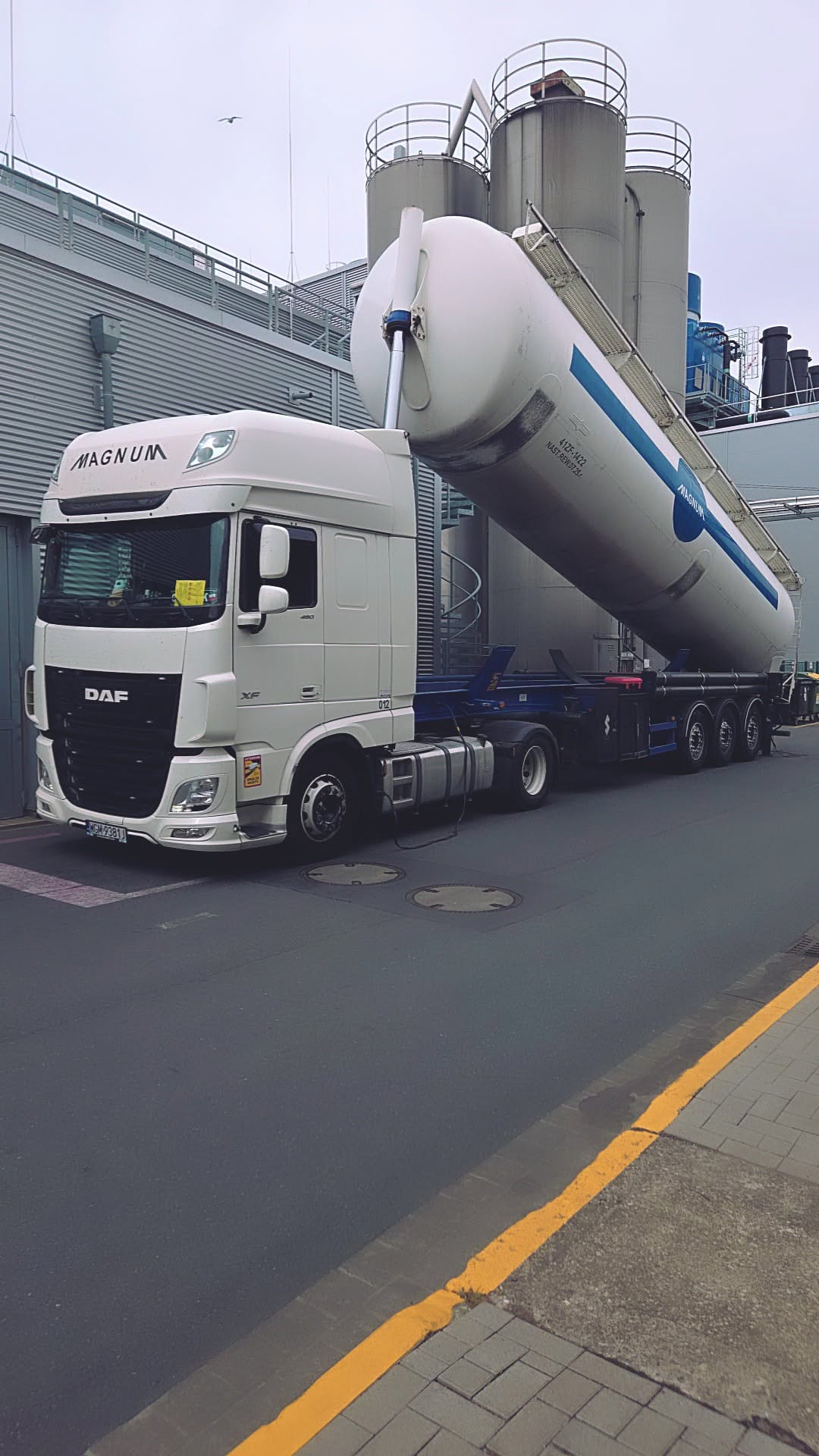 Silonaczepa DAF w transporcie materiałów sypkich
